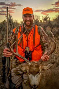 Mule Deer Hunter with Rocky Mountain Ranches